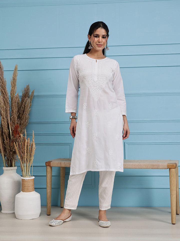 White Cotton Artisan Embroidered Chikankari Kurta