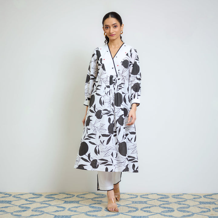 Black-&-White-Cotton-Hand-Embroidered-2-Piece-Kurta-Set