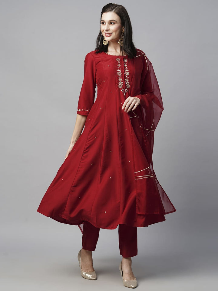 Maroon-Red-Silk-Blend-Zari-Embroidered-3-Piece-Kurta-Set