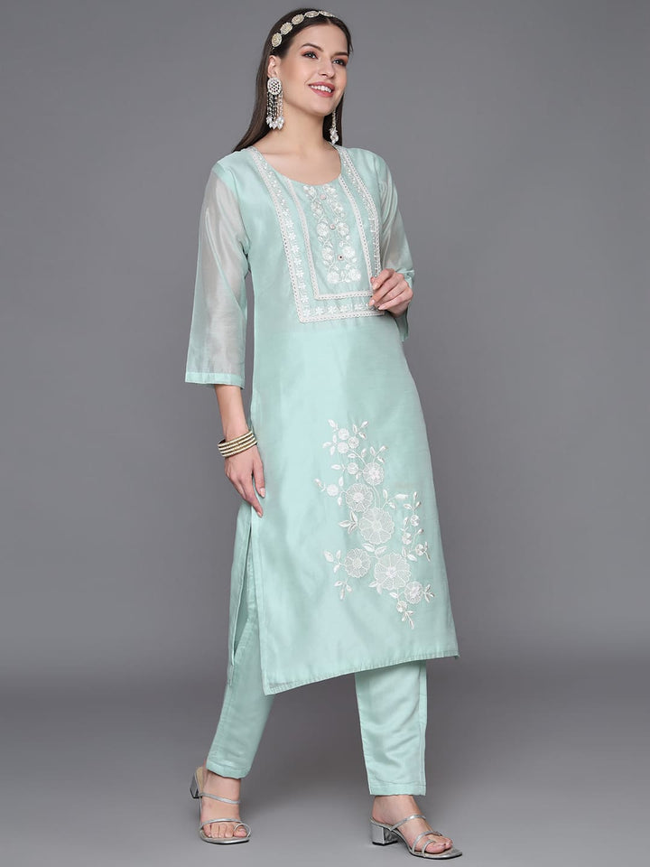 Pastel-Teal-Silk-Blend-Embroidered-3-Piece-Kurta-Set