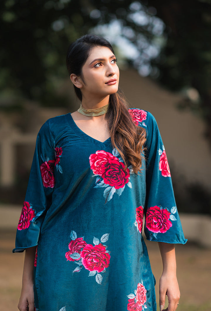 ZERESOUQ-Teal-Rose-Print-Velvet-kurta-2-Piece-Kurta-Set