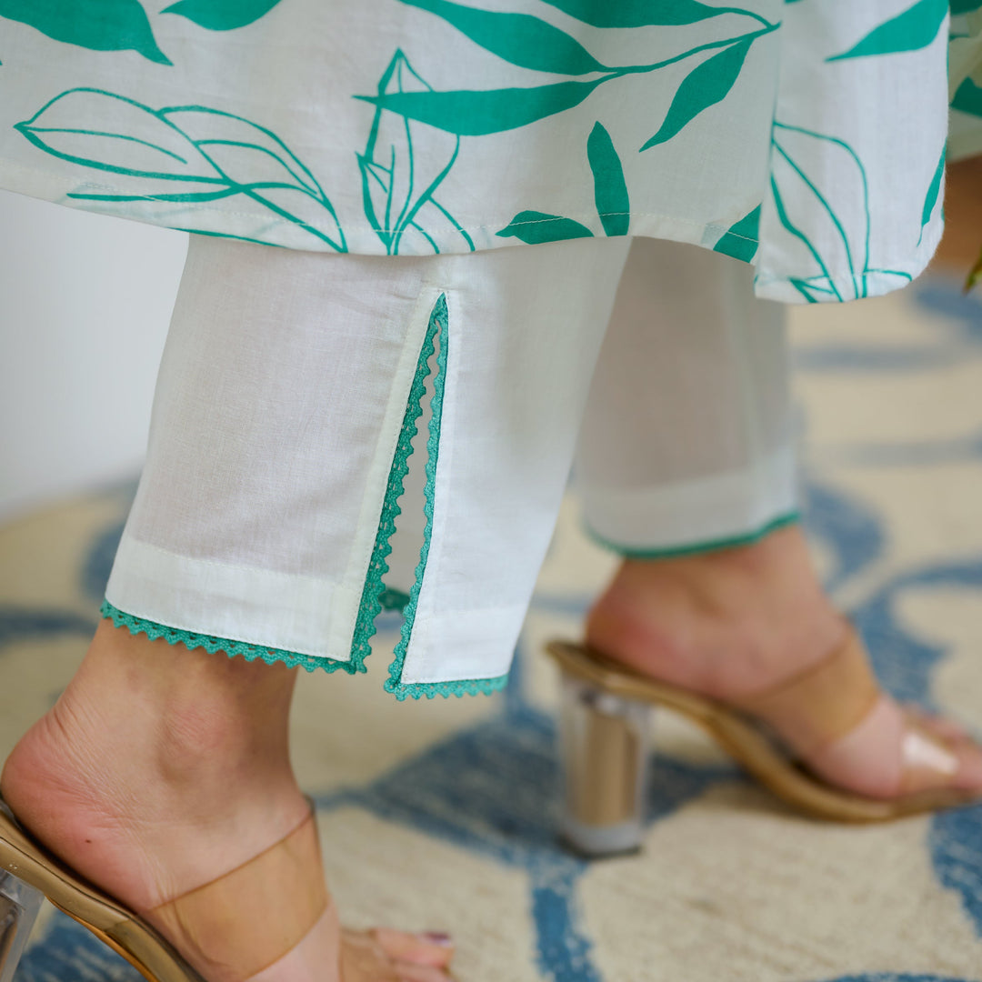 Sea-Green-Cotton-Phirozi-Embroidered-2-Piece-Kurta-Set