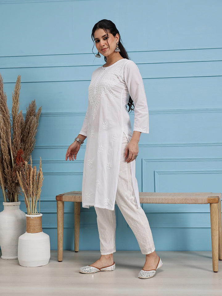 White Cotton Artisan Embroidered Chikankari Kurta