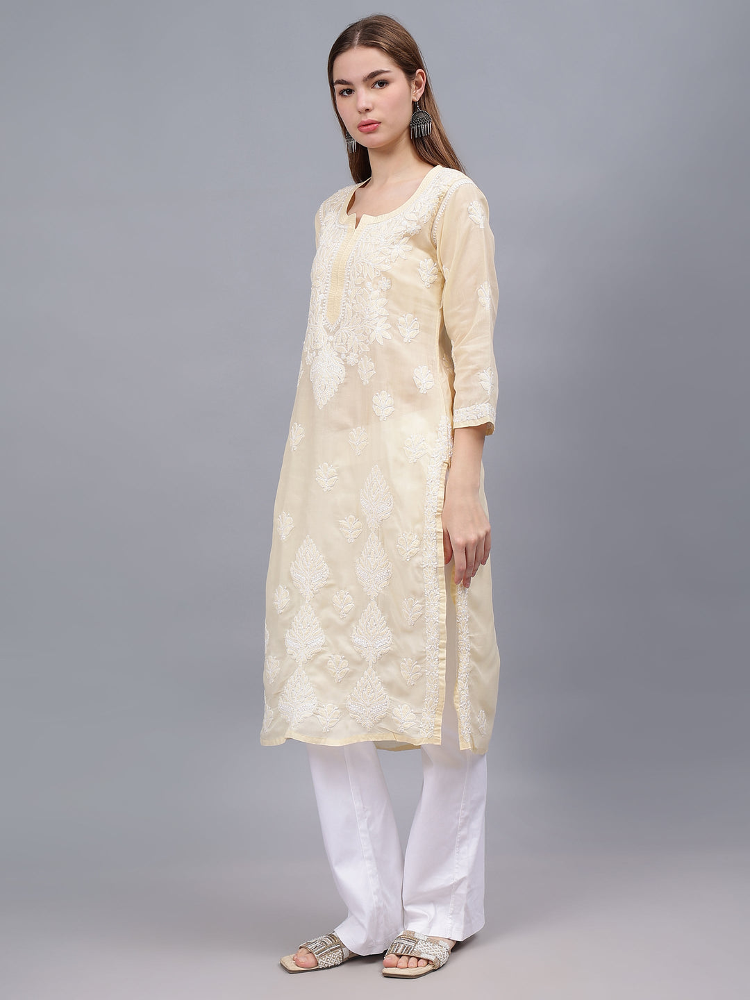Beige-&-White-Cotton-Embroidered-Chikankari-Kurti