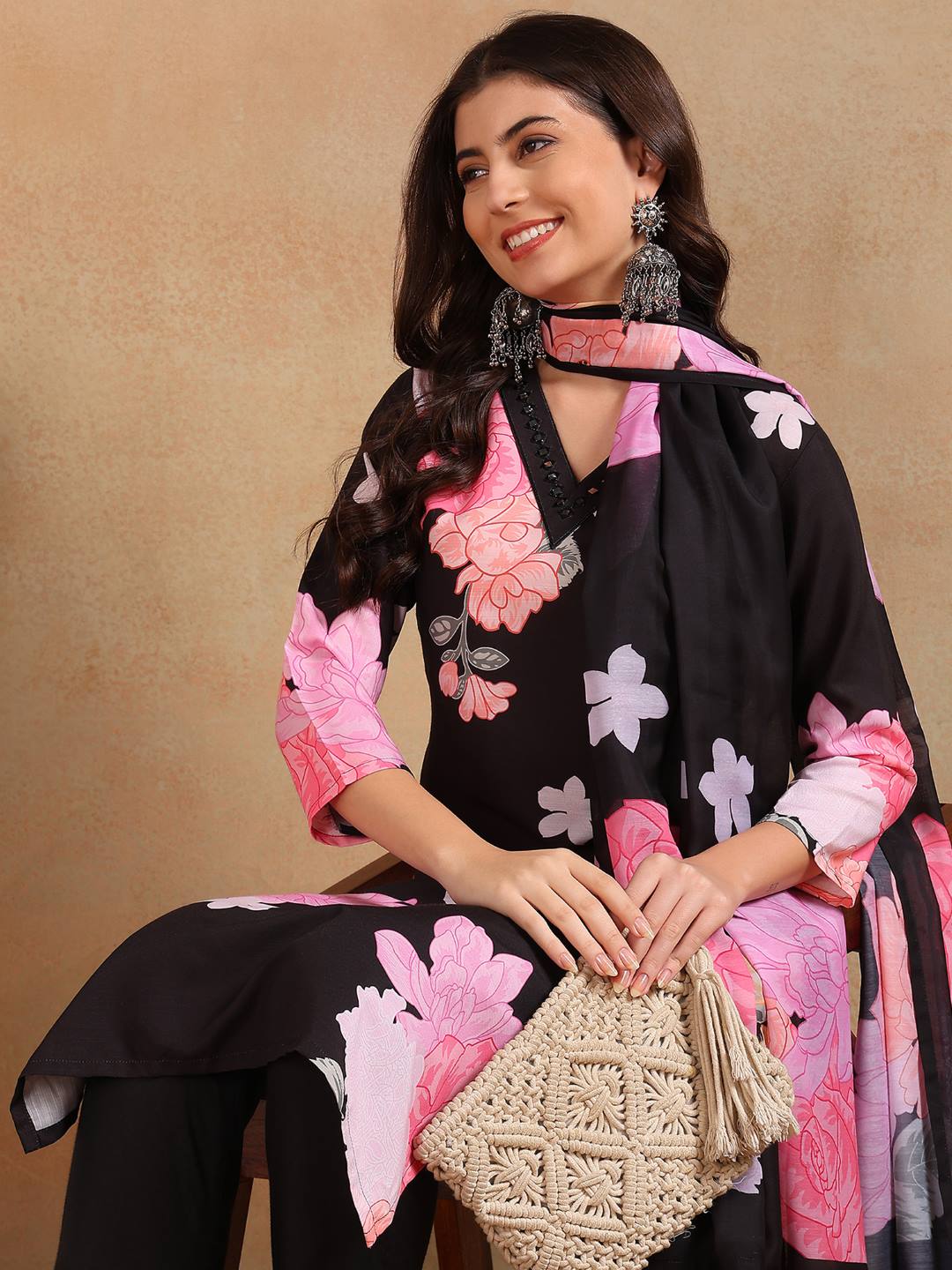 ZERESOUQ-Black-Cotton-Blend-Floral-Print-Straight-3-Piece-Kurta-Set