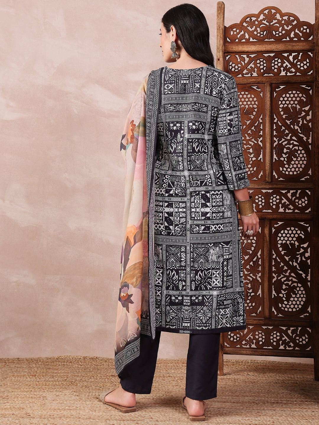 ZERESOUQ-Black-Silk-Blend-Geometric-Printed-3-Piece-Kurta-Set