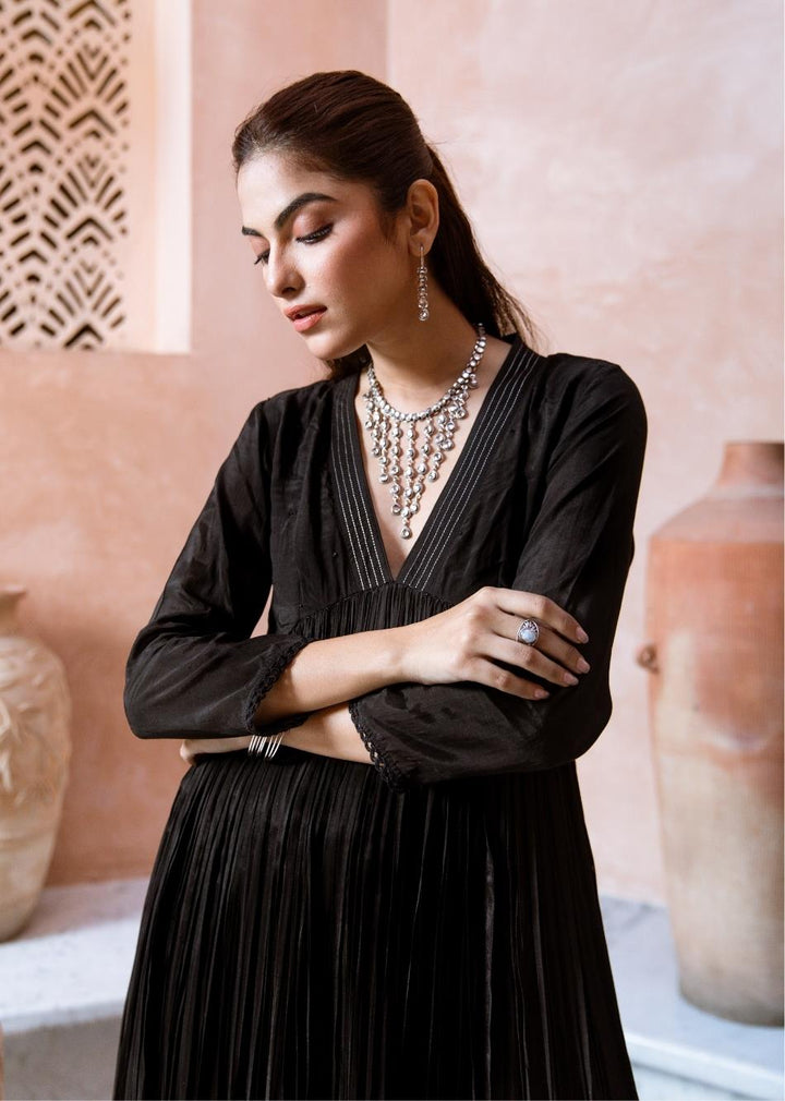 Black-Silk-Lace-Detailed-Collar-Neck-Anarkali-Set