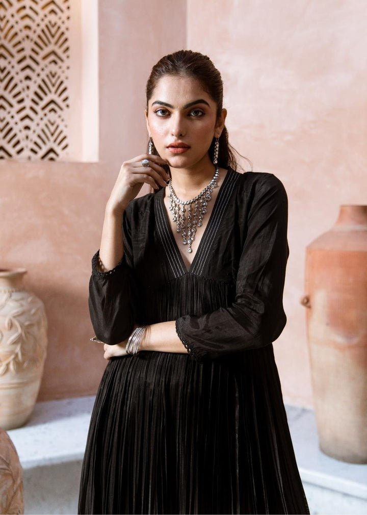 Black-Silk-Lace-Detailed-Collar-Neck-Anarkali-Set