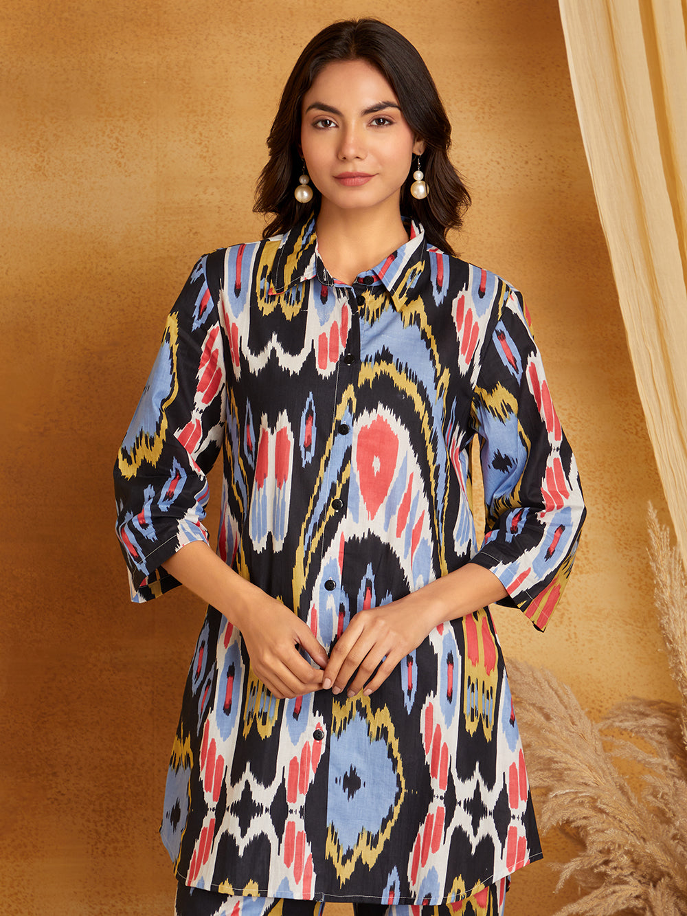 Black with Multicolored Ikkat Print Co-Ord Set (Set of 2)