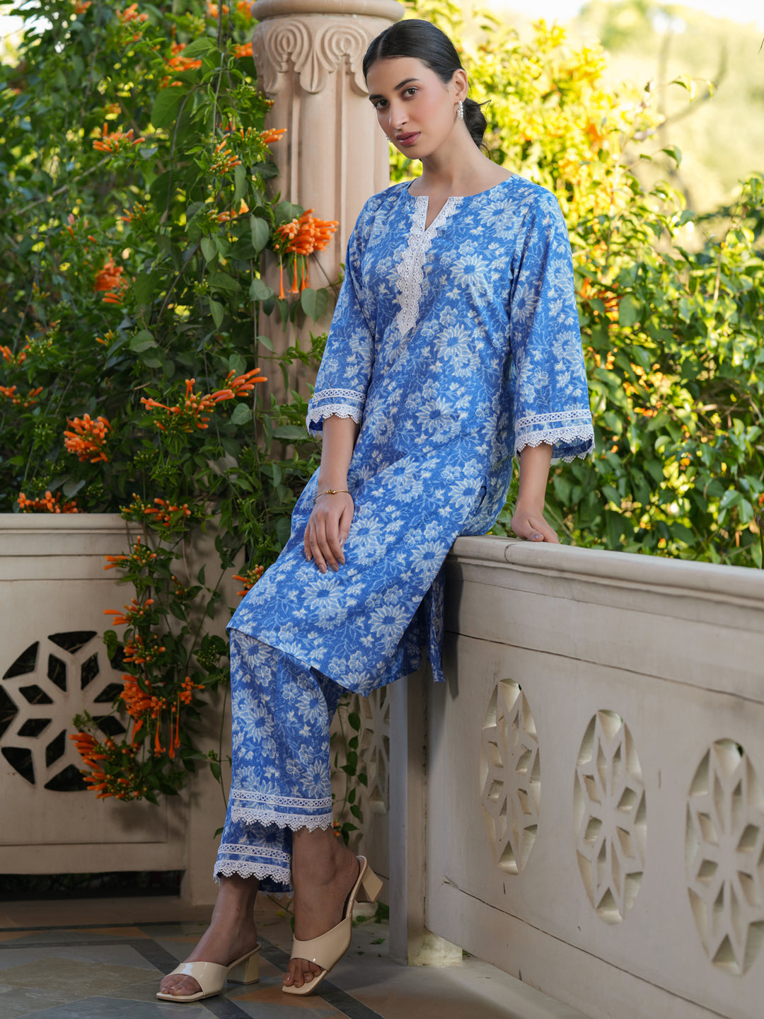 Blue Cotton All-Over Floral Straight Kurta & Pant Set