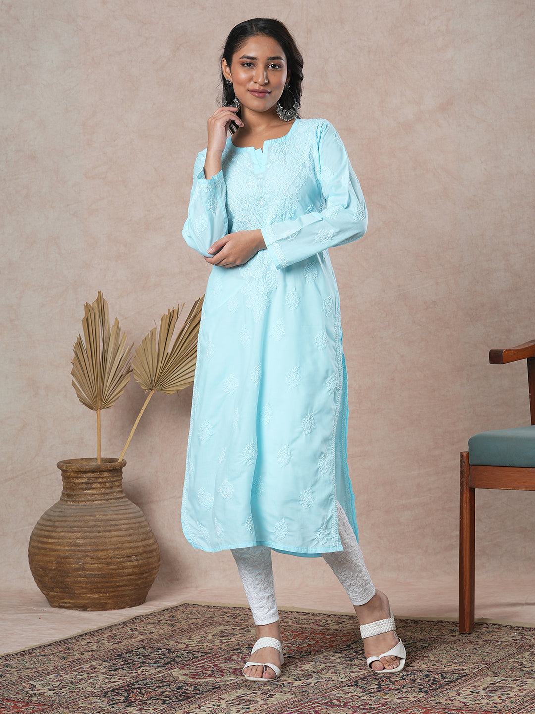 Blue-Cotton-Embroidered-Chikankari-Kurta