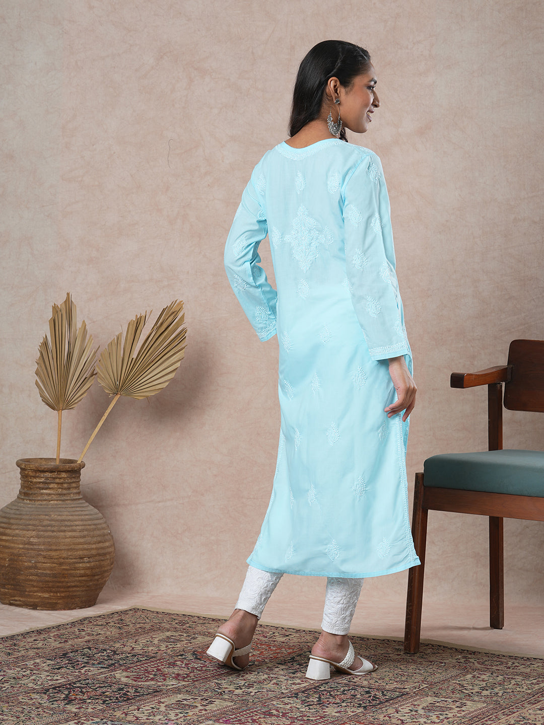Blue-Cotton-Embroidered-Chikankari-Kurta