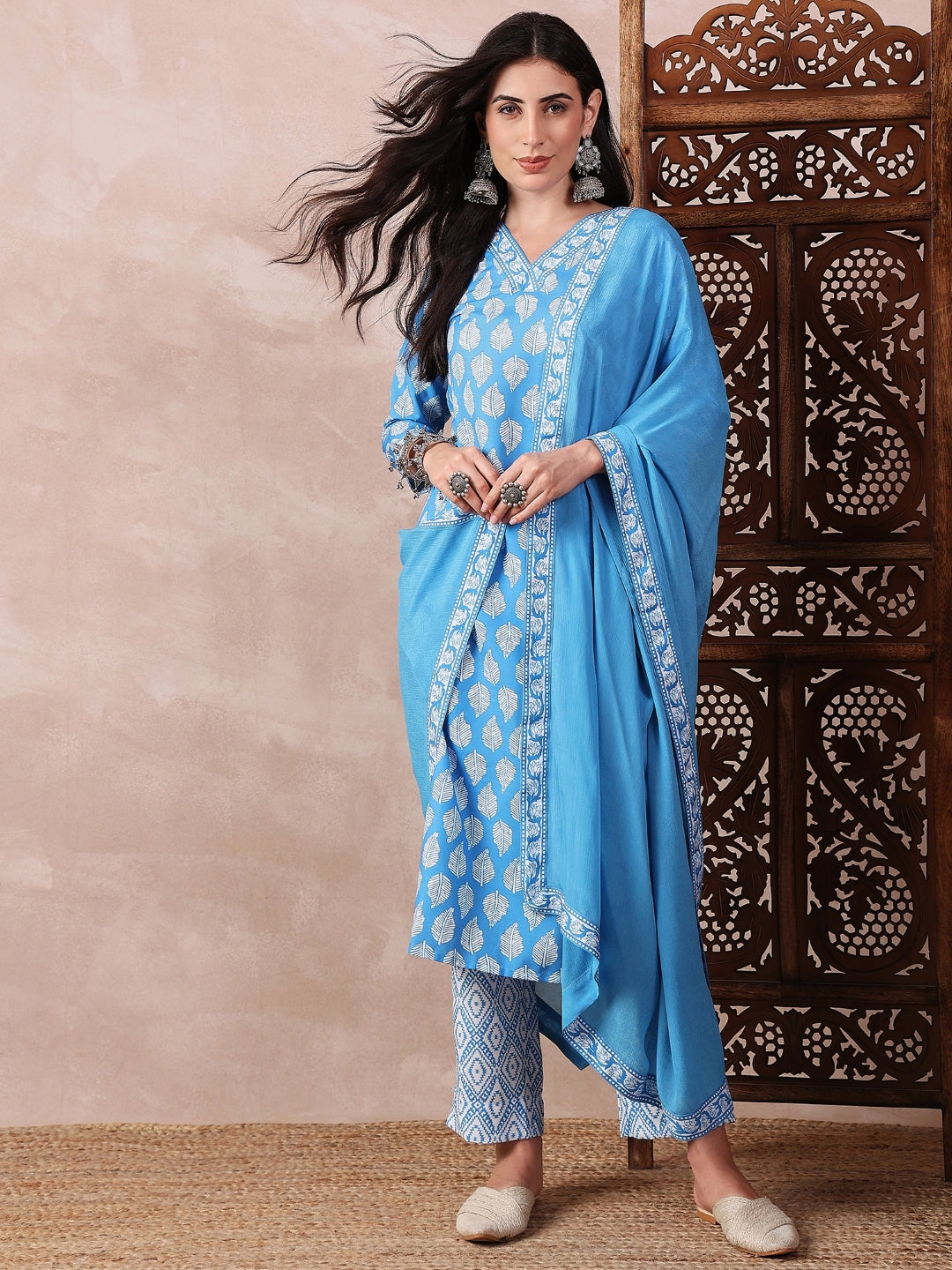 ZERESOUQ-Blue-Rayon-Blend-Floral-Printed-3-Piece-Kurta-Set
