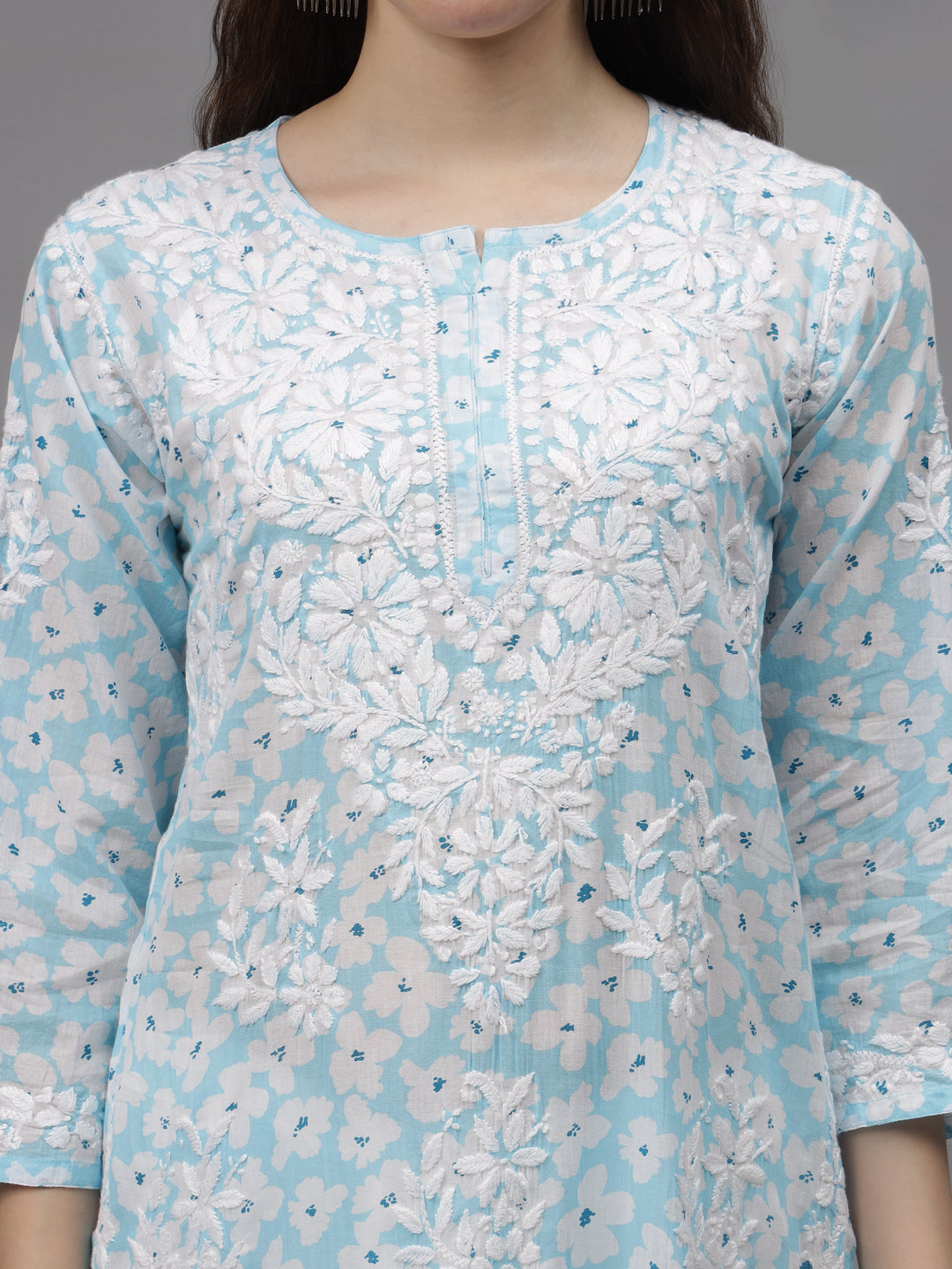 Blue-&-White-Mulmul-Embroidered-Chikankari-Kurti