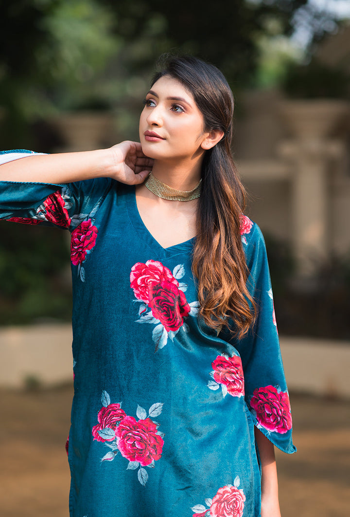 ZERESOUQ-Teal-Rose-Print-Velvet-kurta-2-Piece-Kurta-Set