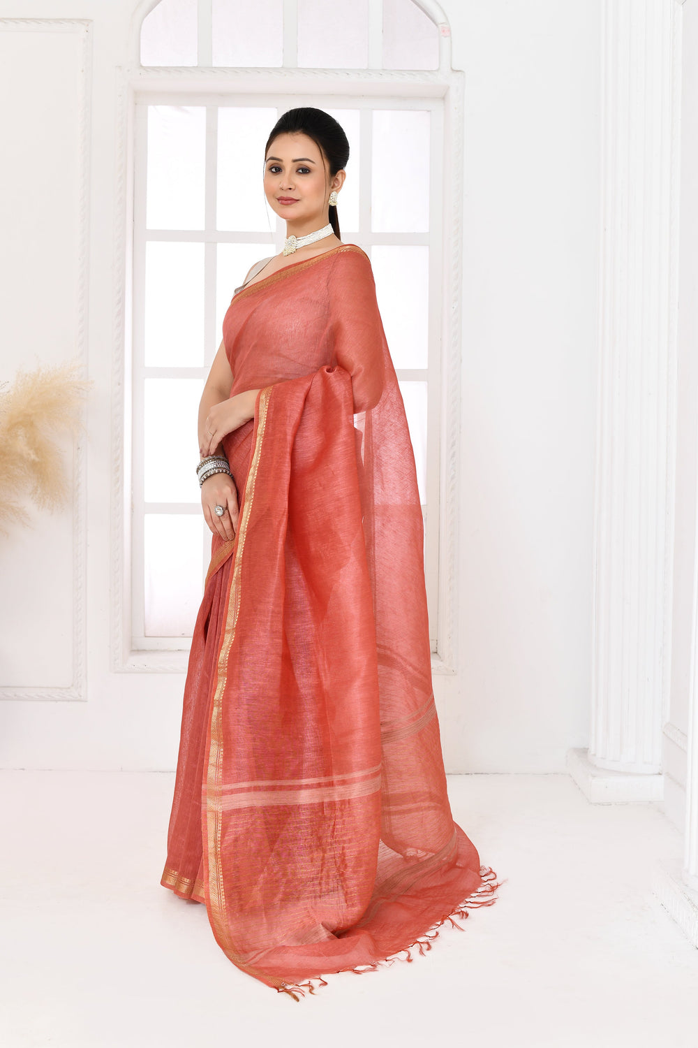 Coral-Pink-Tussar-Linen-Handloom-Saree-With-Embroidered-Blouse
