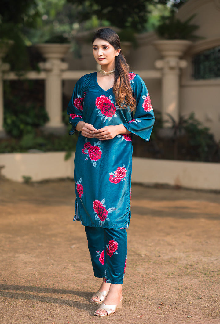 ZERESOUQ-Teal-Rose-Print-Velvet-kurta-2-Piece-Kurta-Set