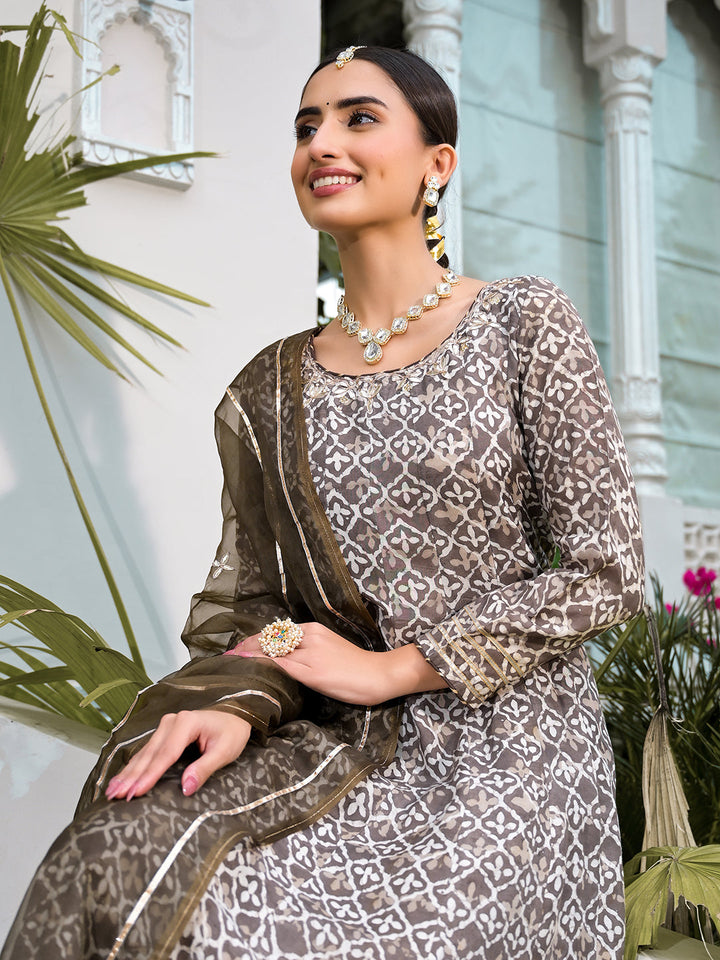 Brown-Muslin-Asymmetric-Print-Anarkali-3-Piece-Kurta-Set