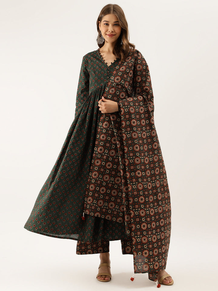 Green-Cotton-Floral-Print-3-Piece-Kurta-Set