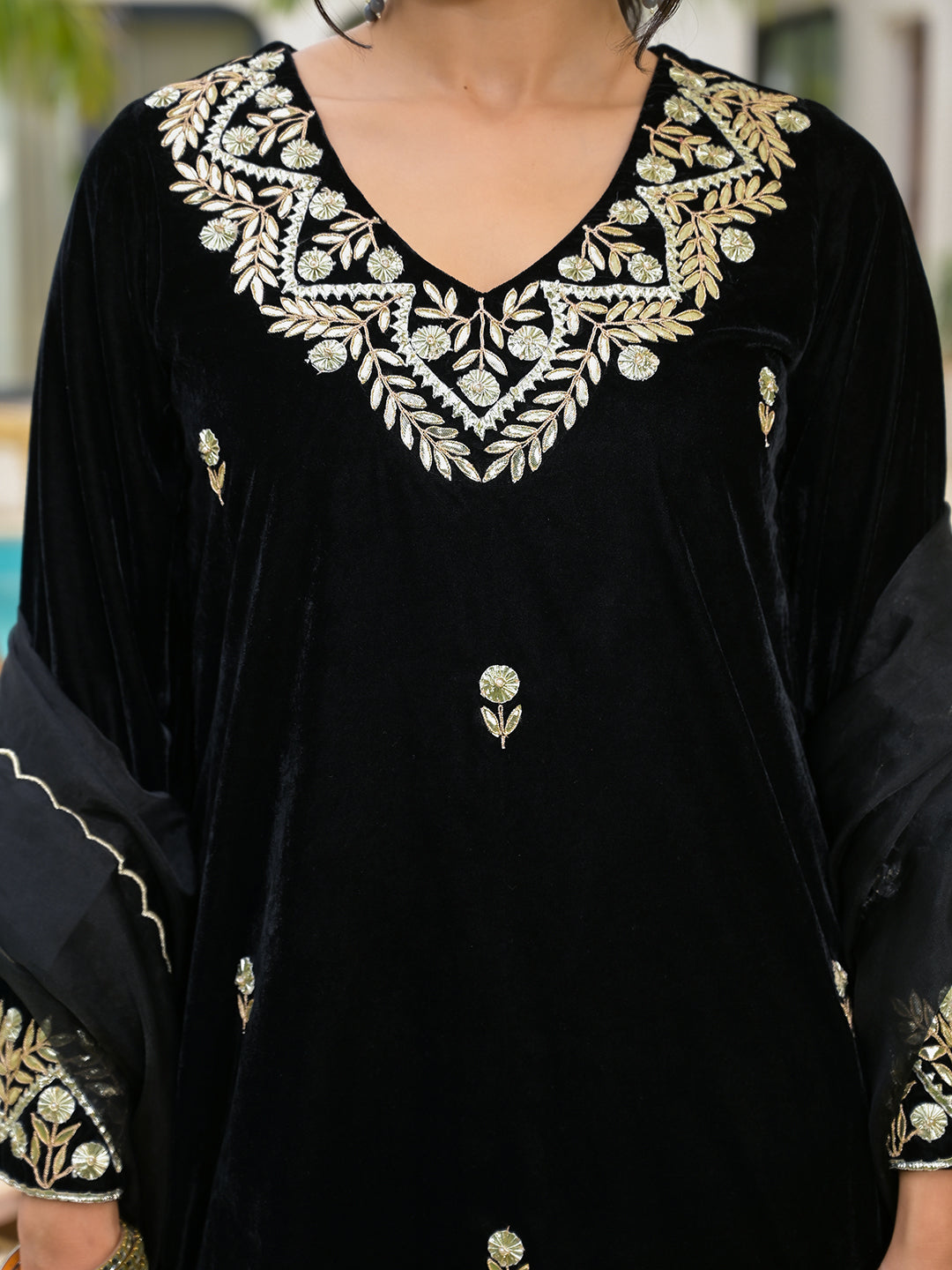 Black-Velvet-Embroidered-3-Piece-Kurta-Set