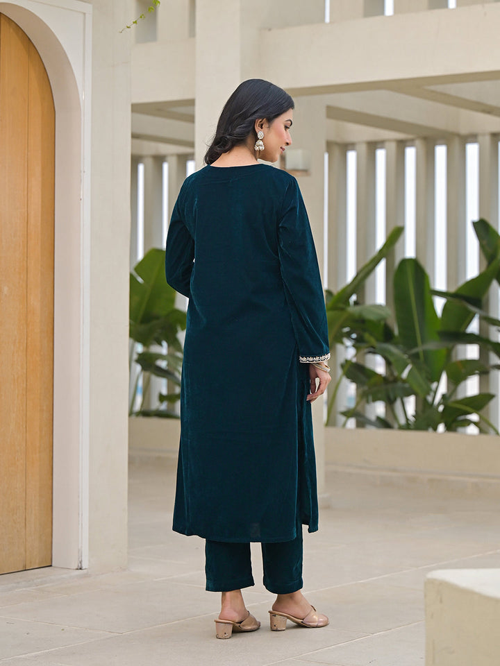 Green-Velvet-Embroidered-3-Piece-Kurta-Set