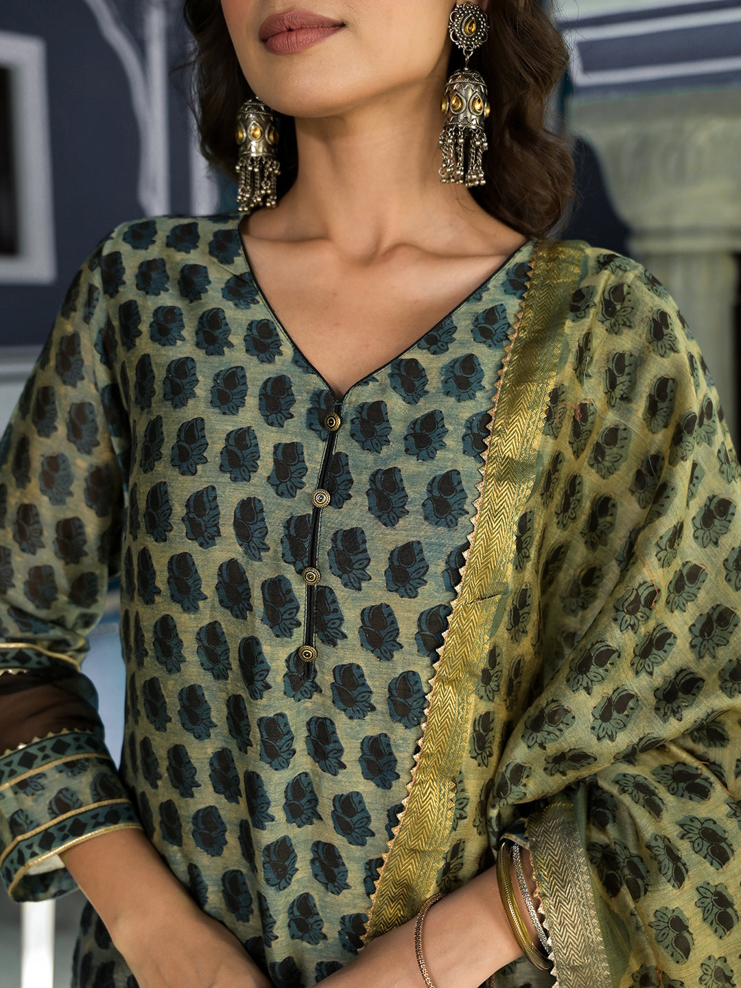 Green-Maheshwari-Silk-Ethnic-Printed-3-Piece-Kurta-Set