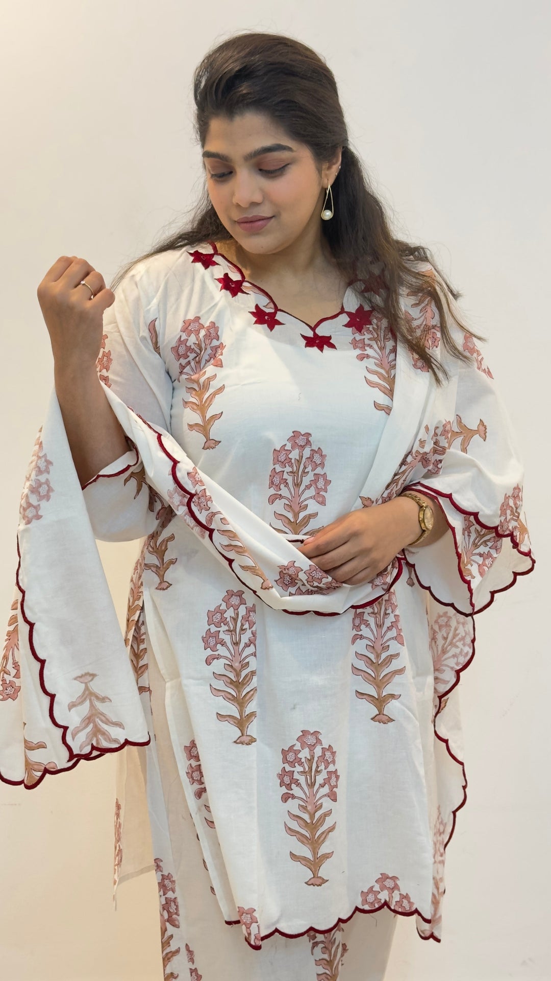 White-Cotton-Embroidered--Mahira-Suit-Set