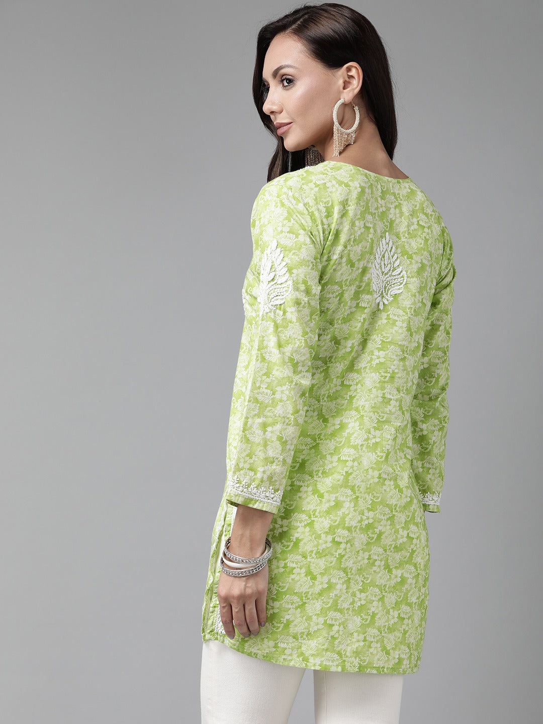 Green-&-White-Cotton-Embroidered-Chikankari-Kurti