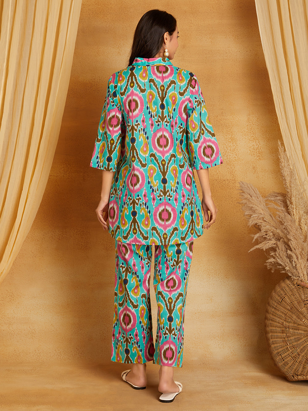 Green with Multicolored Ikkat Print Co-Ord Set (Set of 2)