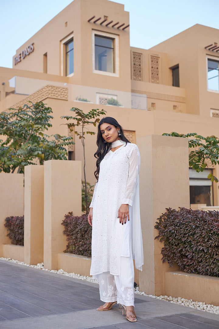 ZERESOUQ-Zuri-White-Georgette-kurta-&-Palazzo-With-Dupatta-&-Inner