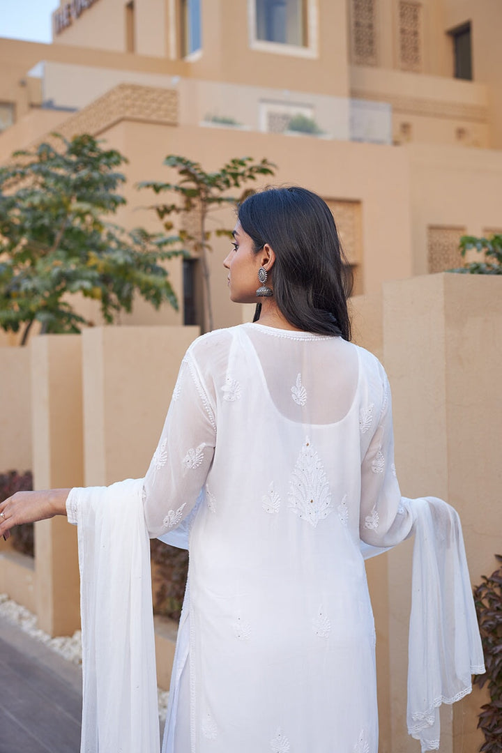 ZERESOUQ-Zuri-White-Georgette-kurta-&-Palazzo-With-Dupatta-&-Inner