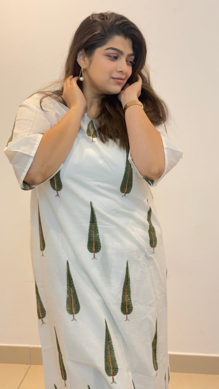 White-&-Green-Cotton-Vṛksha-Kurta-&-Pant-Set