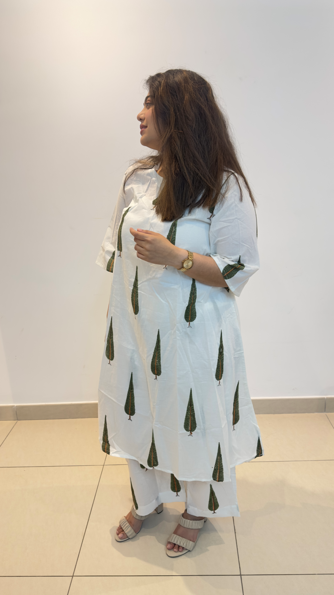White-&-Green-Cotton-Vṛksha-Kurta-&-Pant-Set2