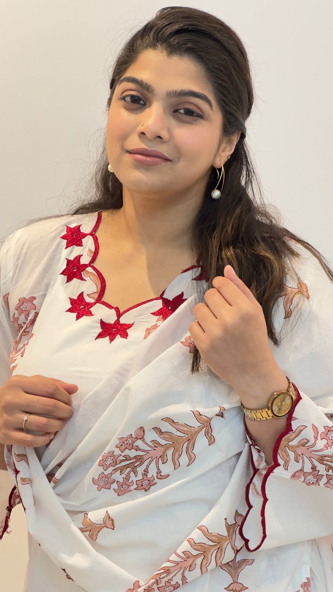 White-Cotton-Embroidered--Mahira-Suit-Set
