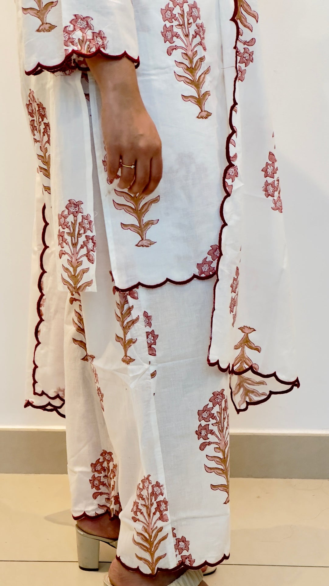 White-Cotton-Embroidered--Mahira-Suit-Set