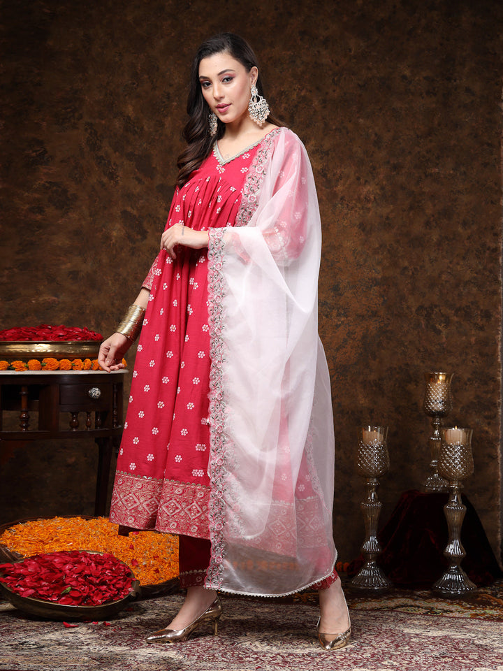 Pink-Cotton-Heavy-Embroidered-3-Piece-Kurta-Set