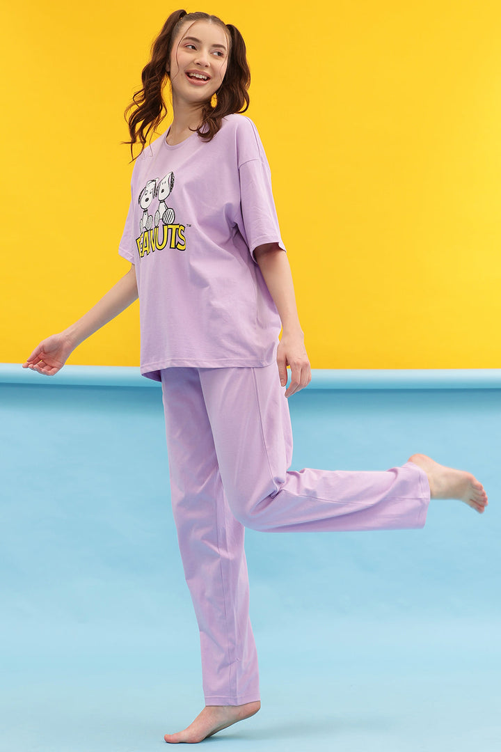Lavender-Cotton-Printed-Oversized-Tee-&-Pyjama-Set
