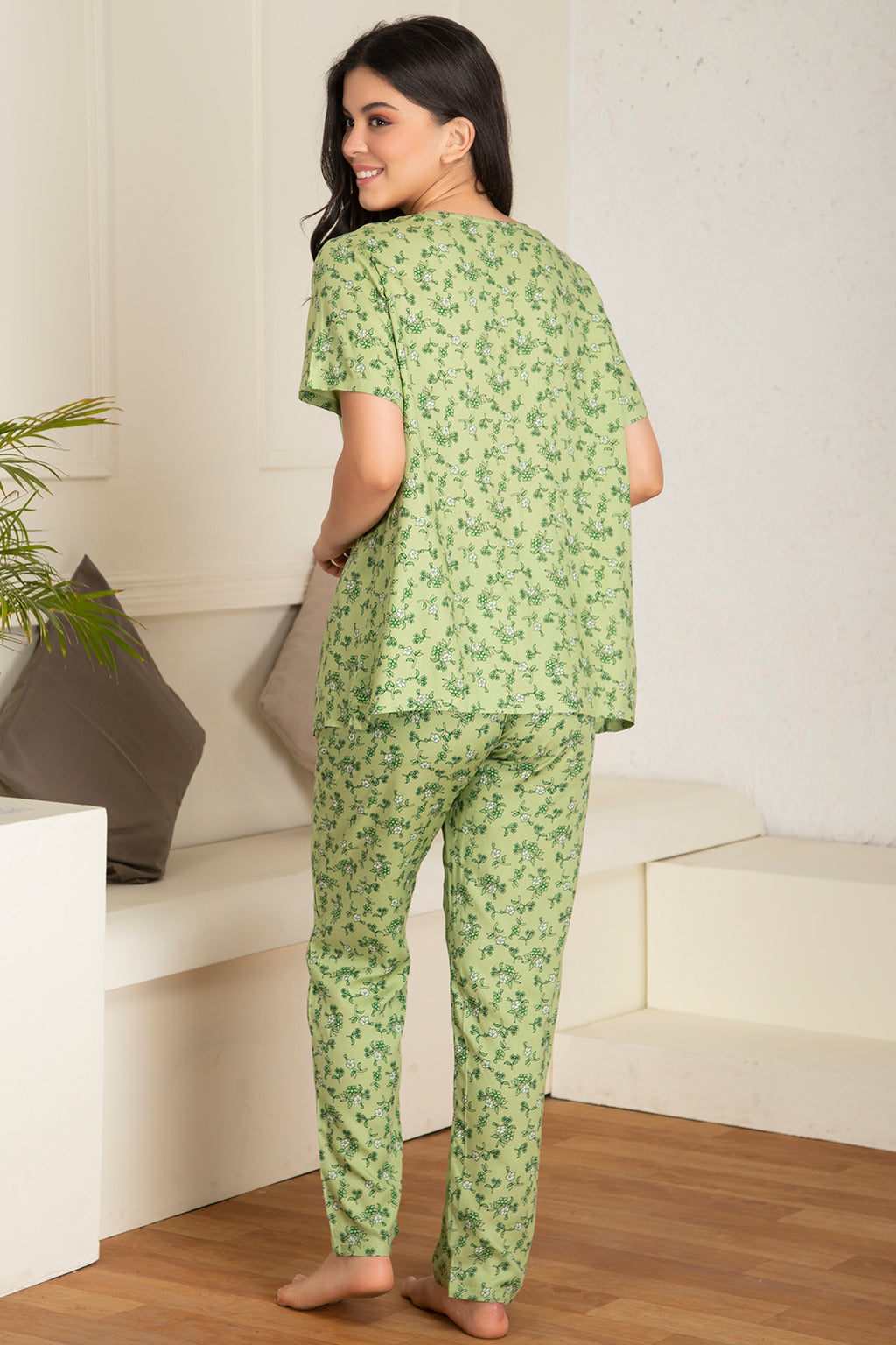Mint-Green-Rayon-Feeding-Pretty-Florals-Top-&-Pyjama