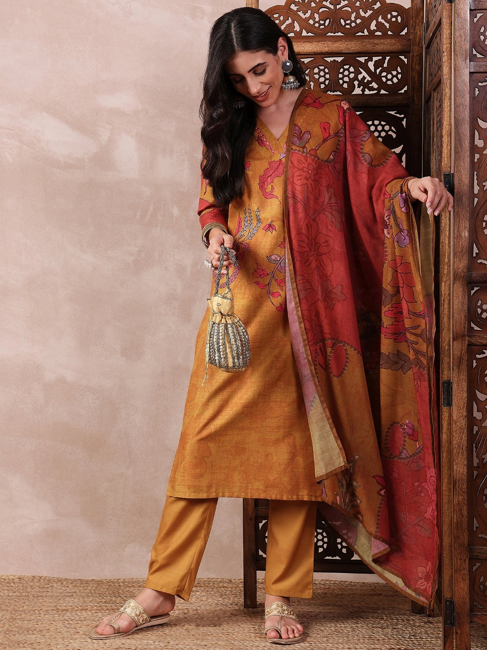 ZERESOUQ-Mustard-Silk-Blend-Floral-Printed-3-Piece-Kurta-Set