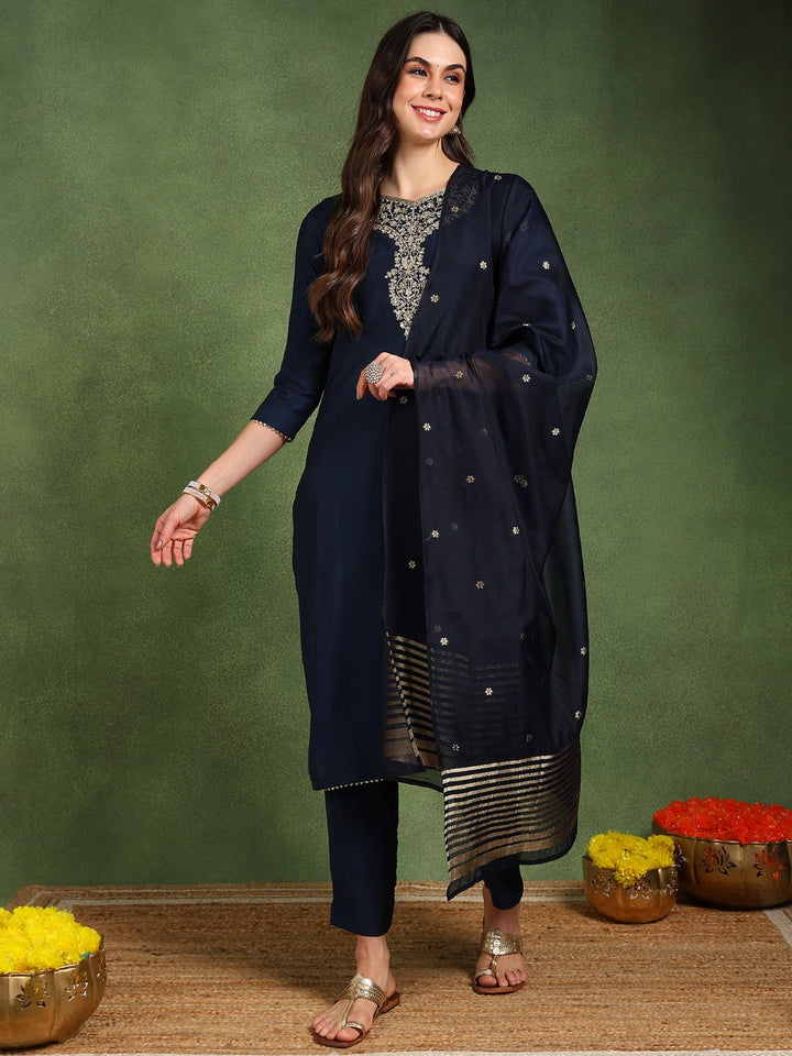 ZERESOUQ-Navy-Blue-Silk-Blend-Solid-Embroidered-3-Piece-Kurta-Set