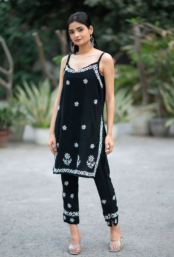 ZERESOUQ-Noodle-Black-Modal-Strap-Sleeves-2-Piece-Kurta-Set