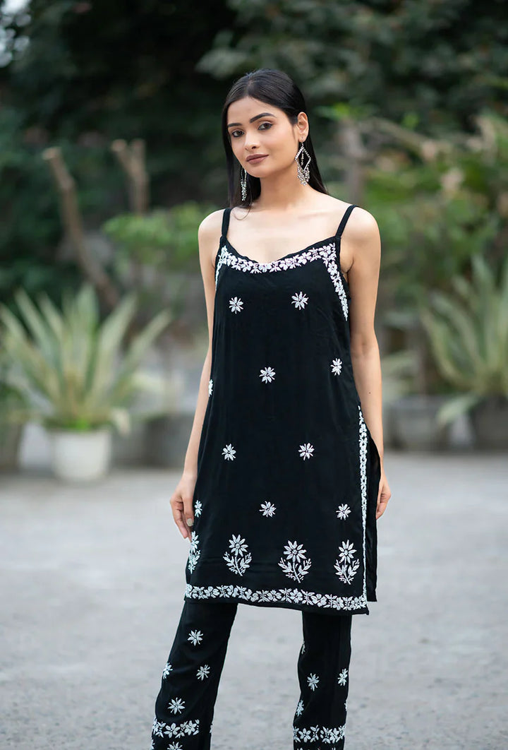 ZERESOUQ-Noodle-Black-Modal-Strap-Sleeves-2-Piece-Kurta-Set