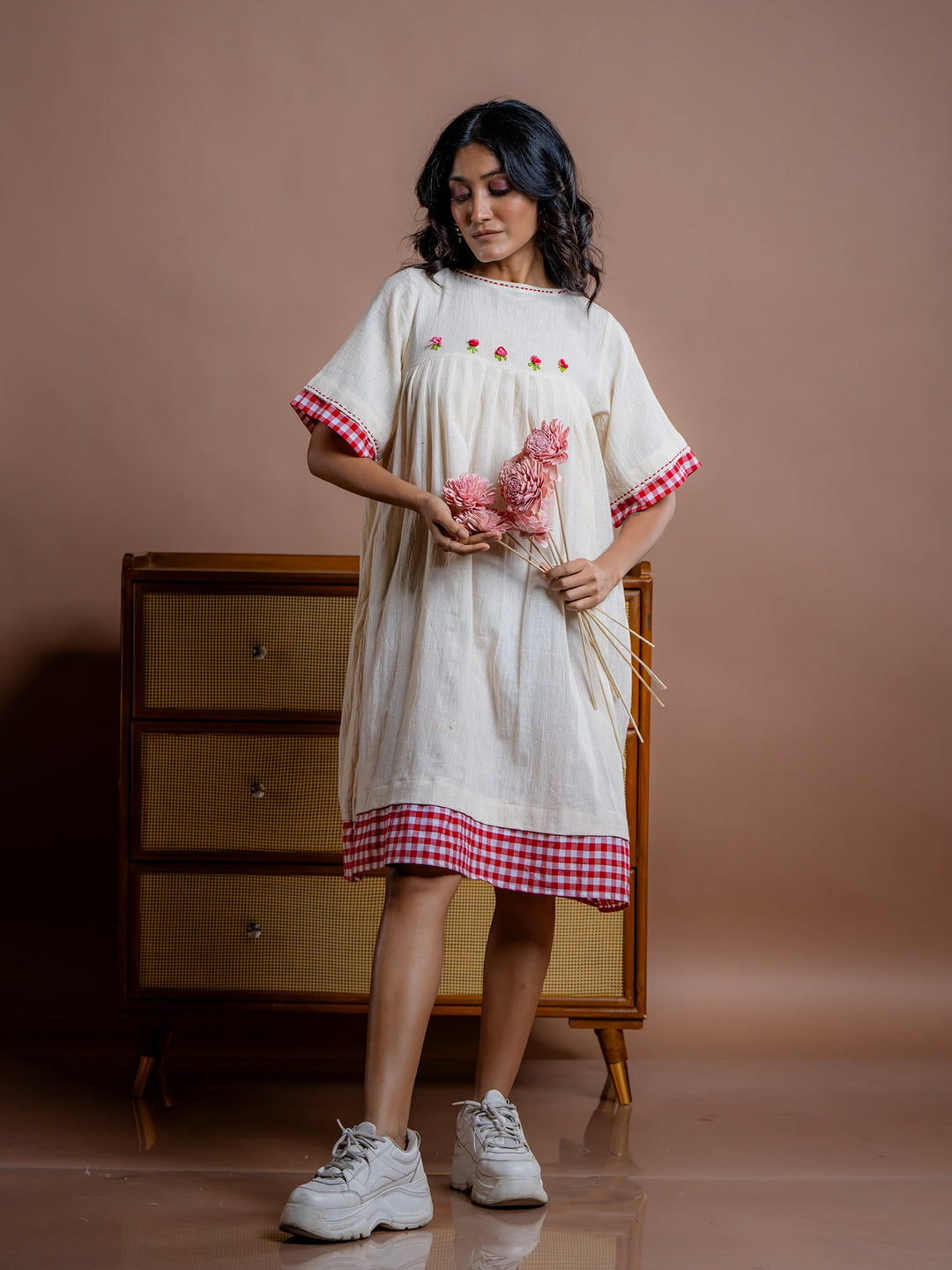 Off-White-&-Cream-Cotton-Gathered-Midi-Dress