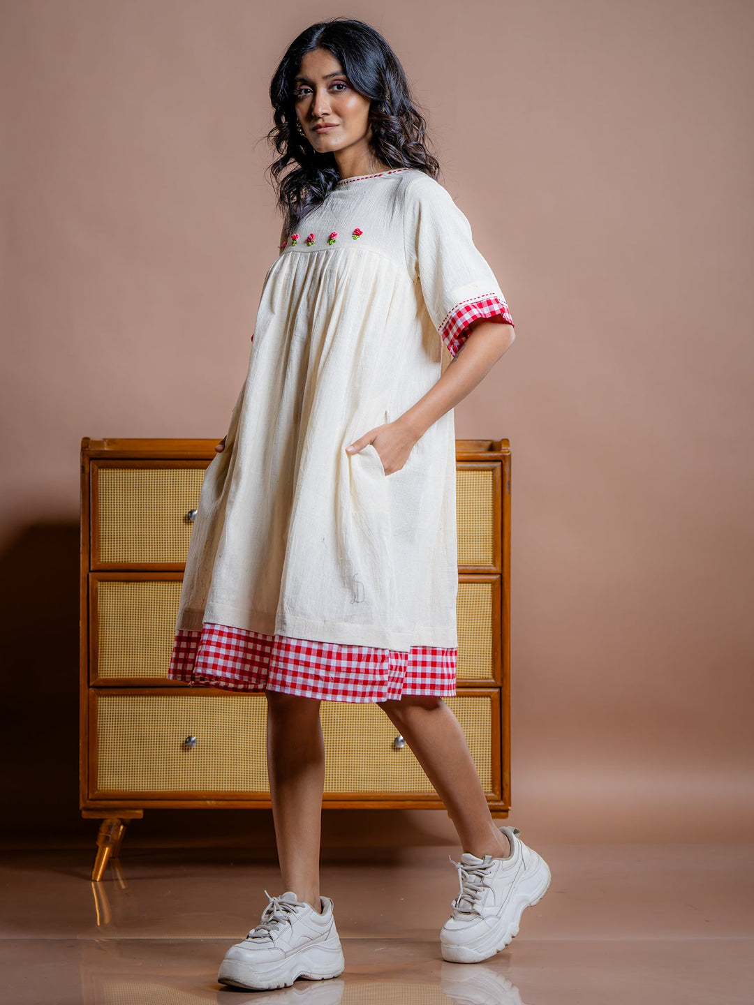 Off-White-&-Cream-Cotton-Gathered-Midi-Dress
