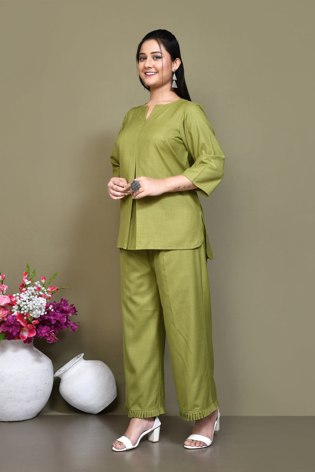 ZERESOUQ-Olive-Green-Cotton-Slub-Solid-Co-ord-Sets