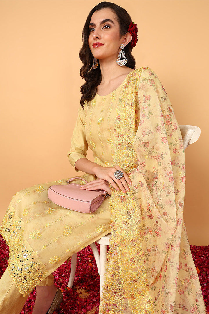 ZERESOUQ-Yellow-Organza-Floral-Embroidered-Straight-3-Piece-Kurta-Set