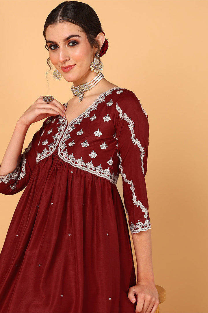 ZERESOUQ-Red-Silk-Blend-Solid-Embroidered-Flared-3-Piece-Kurta-Set