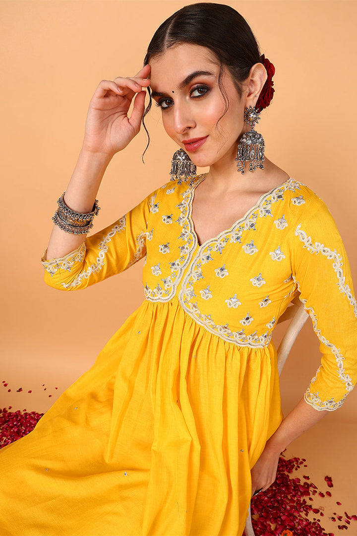 ZERESOUQ-Yellow-Silk-Blend-Solid-Embroidered-Anarkali-Set