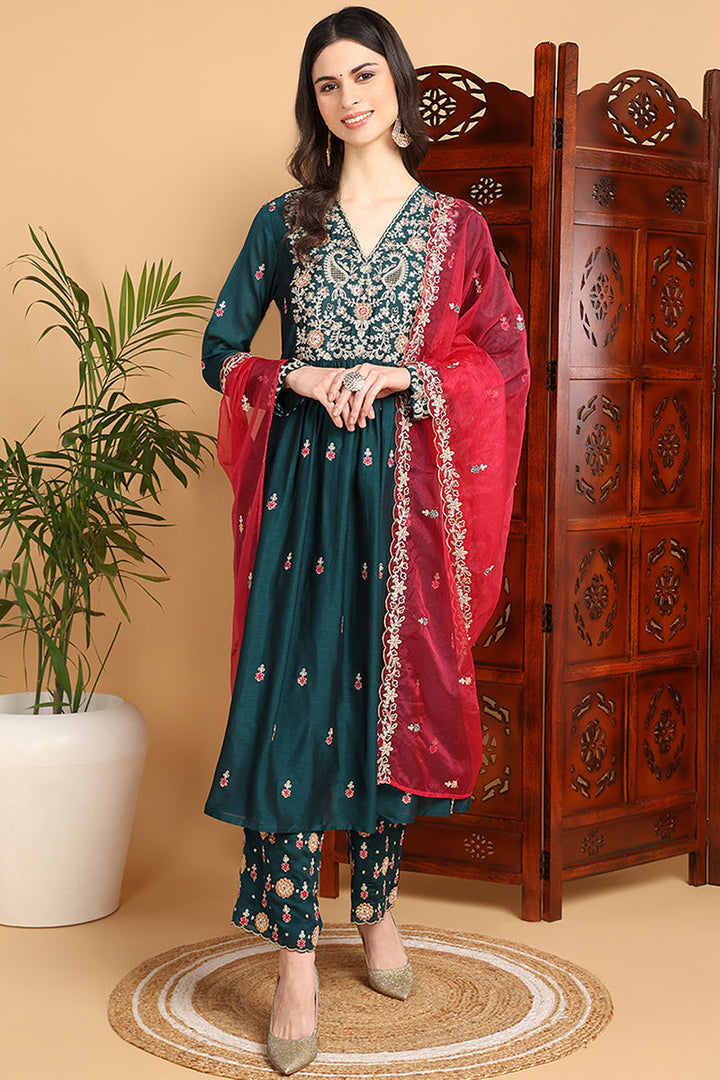 Green-Silk-Blend-Solid-Yoke-Design-Flared-Kurta-Set