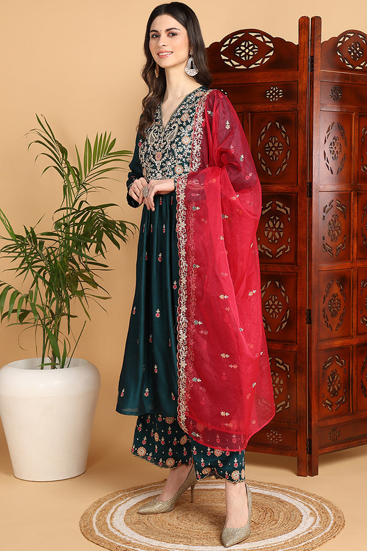 Green-Silk-Blend-Solid-Yoke-Design-Flared-Kurta-Set